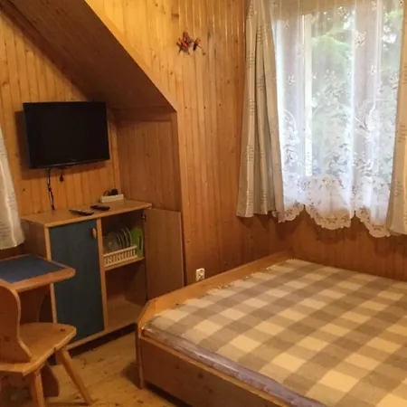 Проживание в семье Wynajem Pokoi *